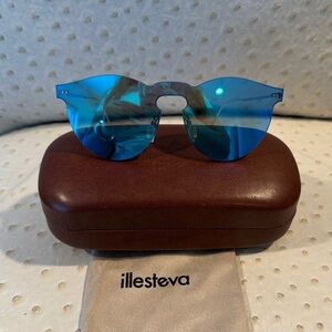 Illesteva Leonard Mask C3 Sunglasses like new in original packaging